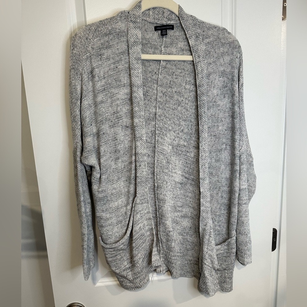 American eagle grey knit cardigan